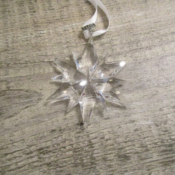 Swarovski 2017 Annual Edition Yea Vintage Collectible Snowflake Ornament - Picture 3 of 3